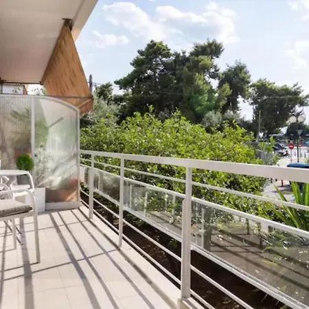 Apartment Flisvos Marina Refurbished *