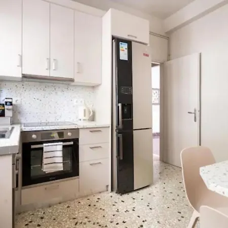 Appartamento Flisvos Marina Refurbished *